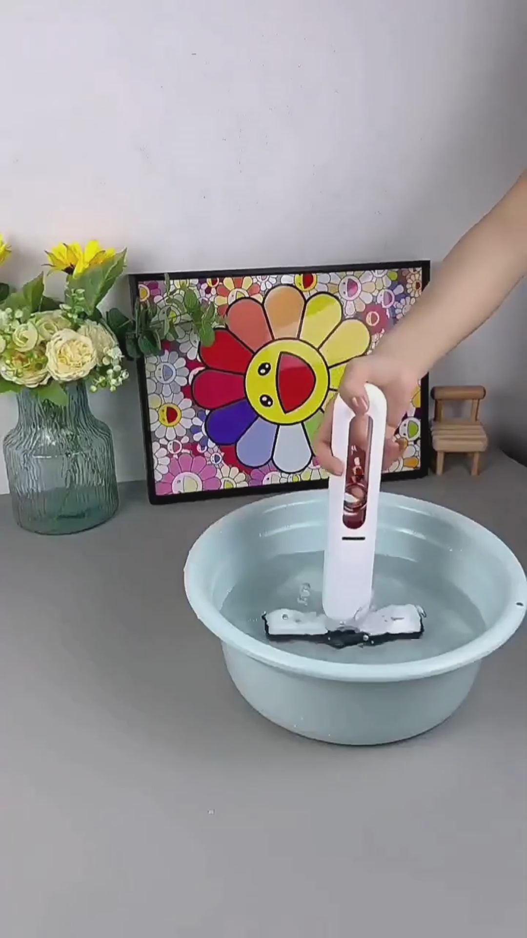Hands-Free Self-Wringing Mini Mop – Easy Floor & Home Cleaning Tool